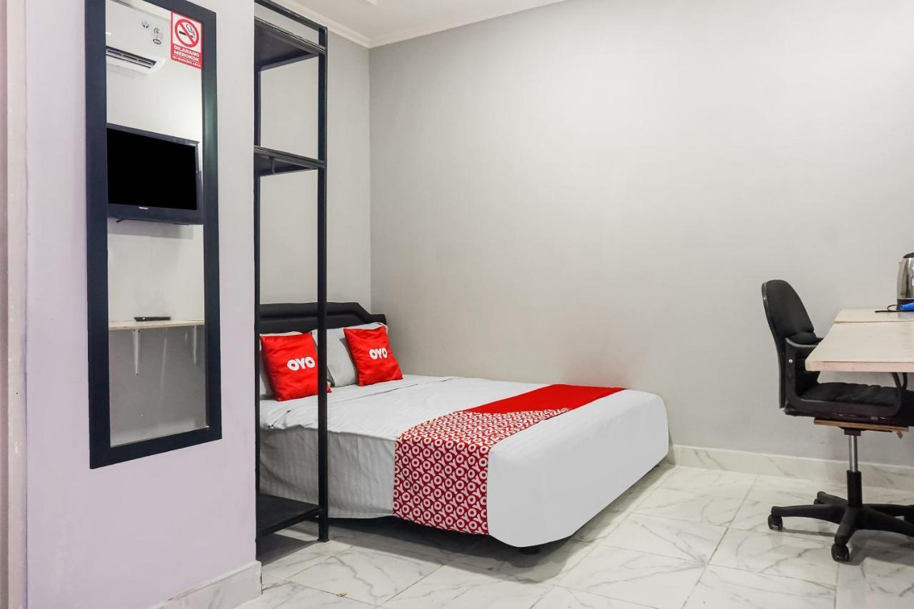 Collection O 91131 New V1 Hotel Jakarta Exterior foto
